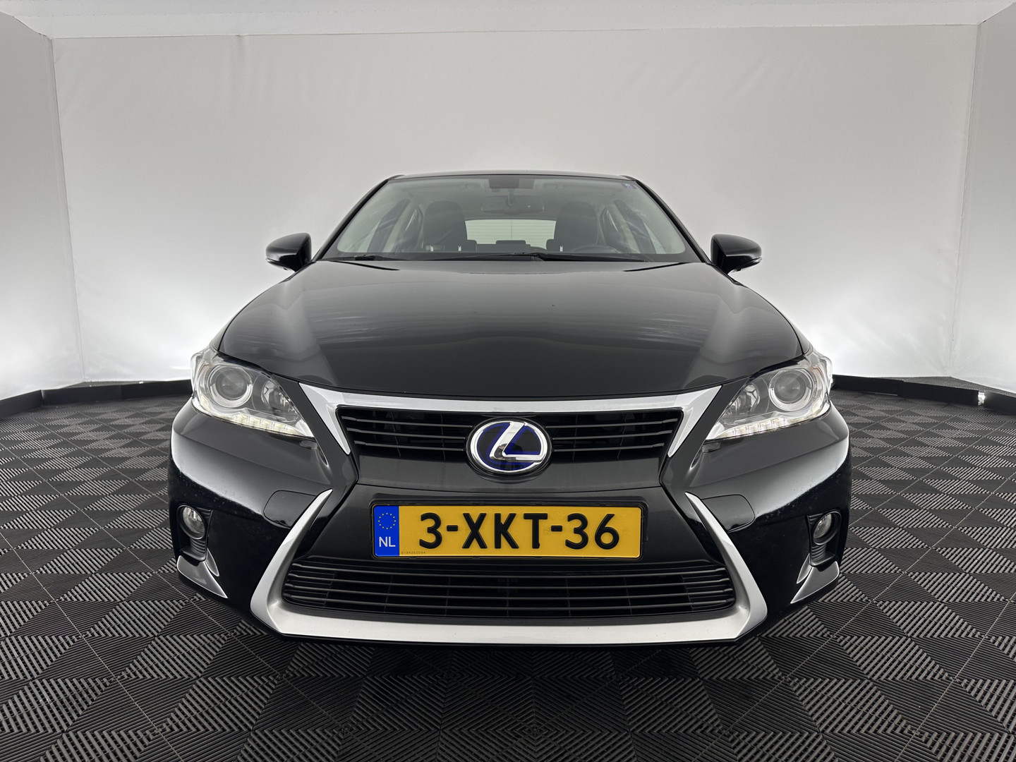 Lexus