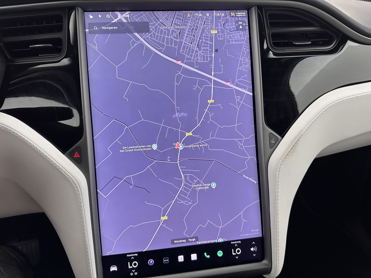 Tesla Tesla