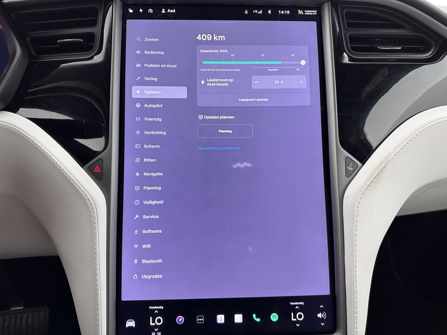 Tesla Tesla