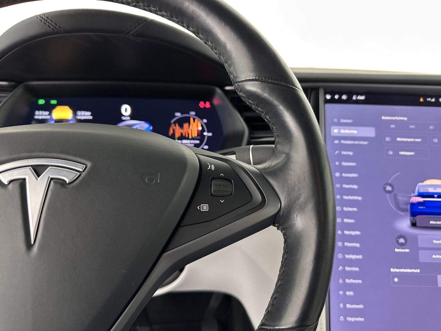 Tesla Tesla