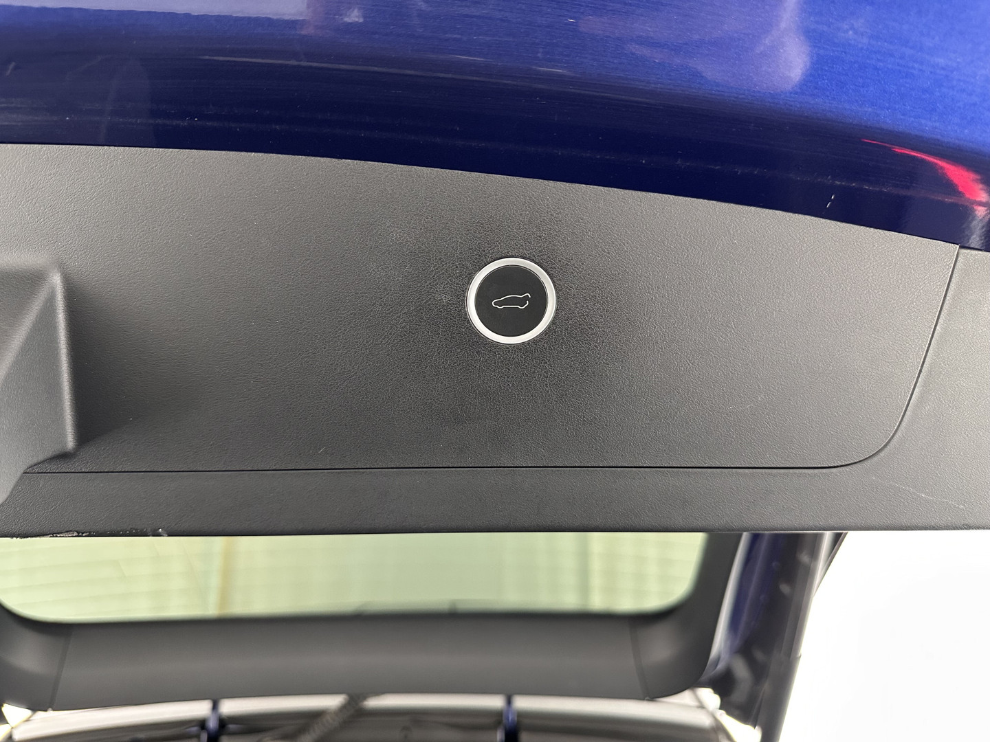 Tesla Tesla