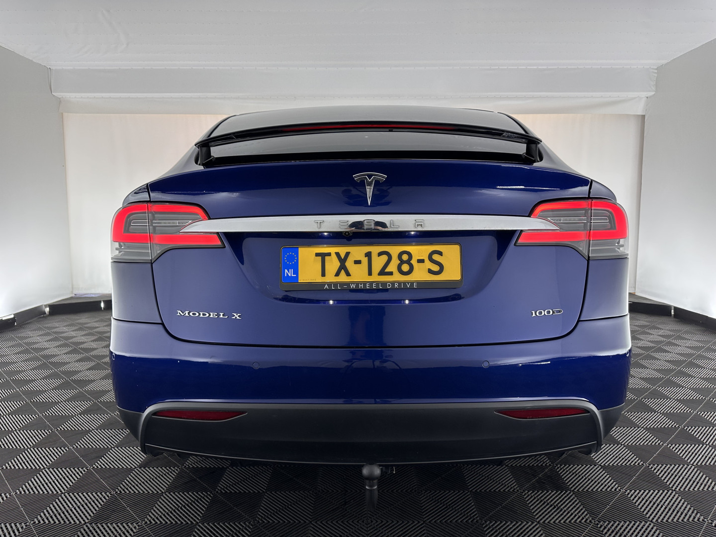 Tesla Tesla
