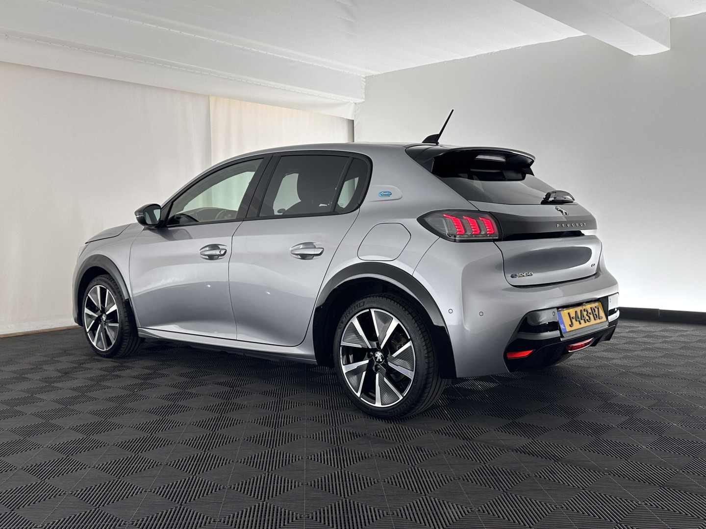 Peugeot Peugeot