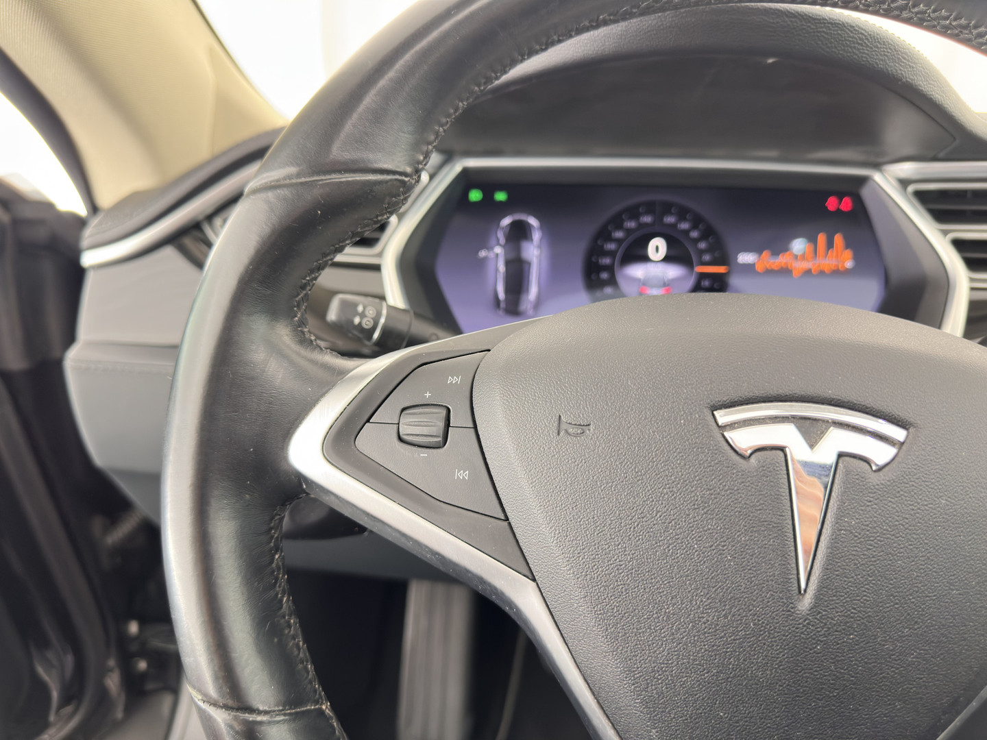 Tesla Tesla