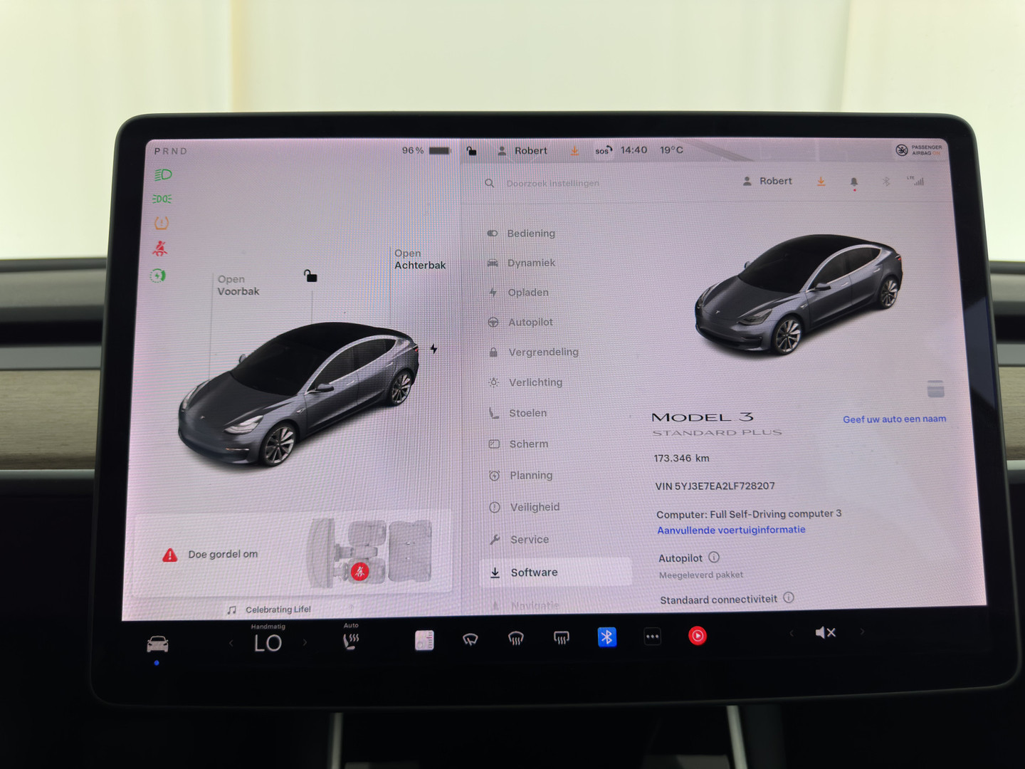 Tesla Tesla