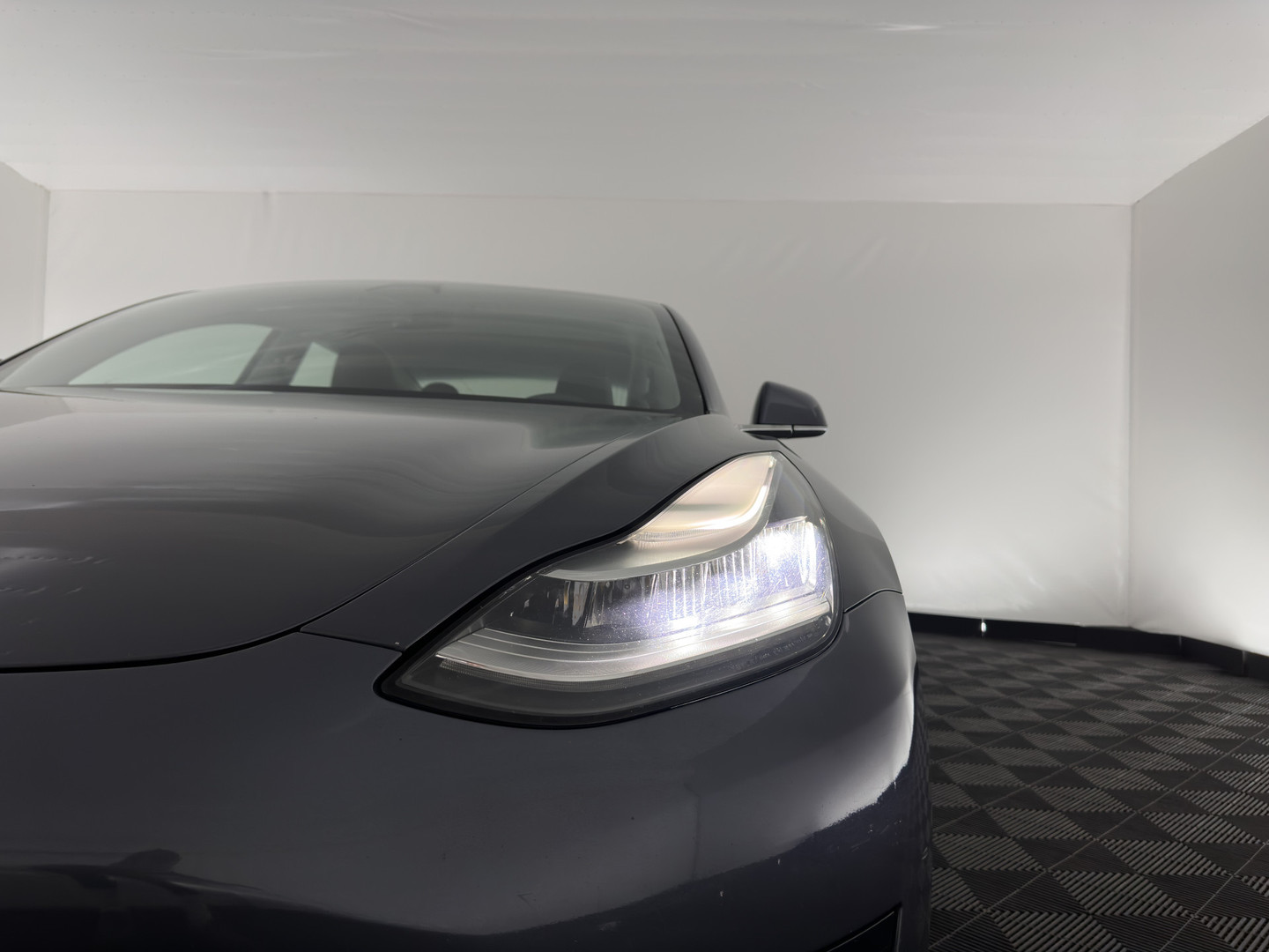 Tesla Tesla