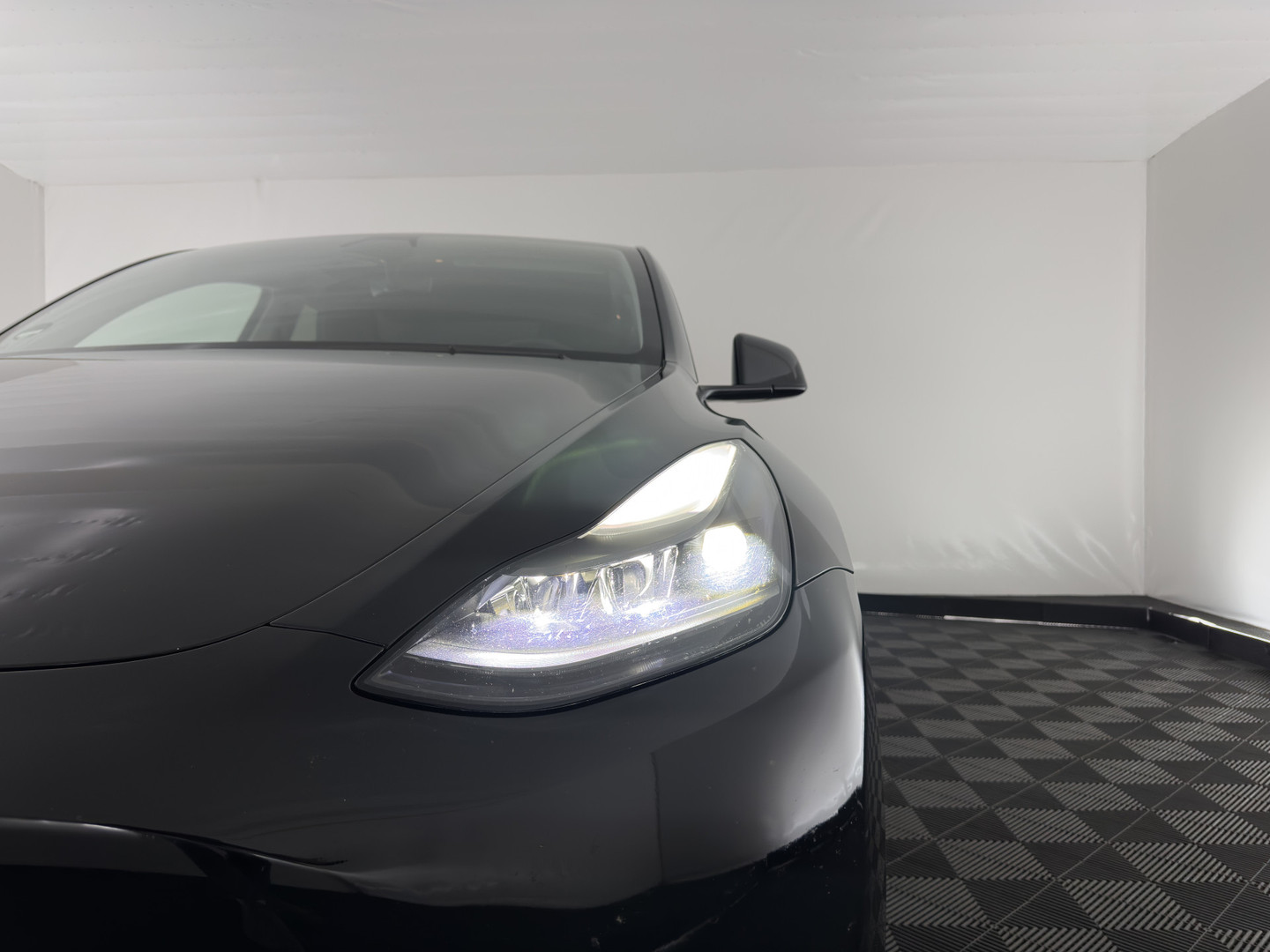 Tesla Tesla