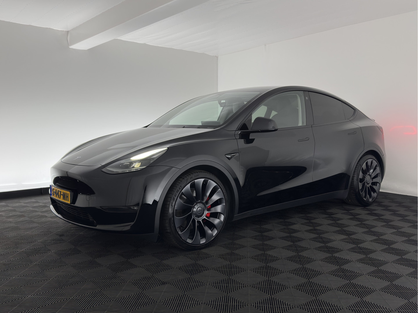 Tesla Tesla