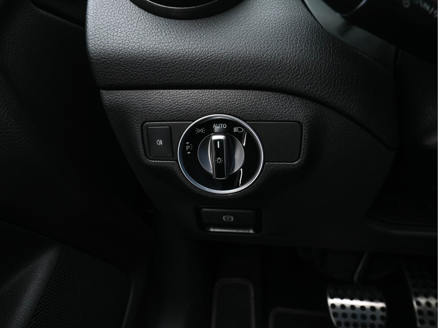 Mercedes-Benz Mercedes-Benz