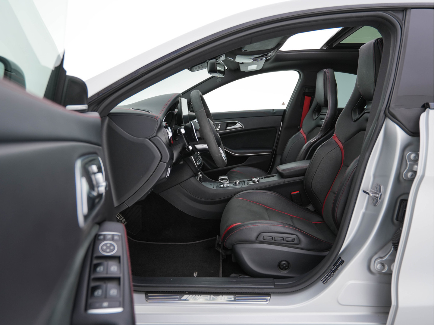 Mercedes-Benz Mercedes-Benz