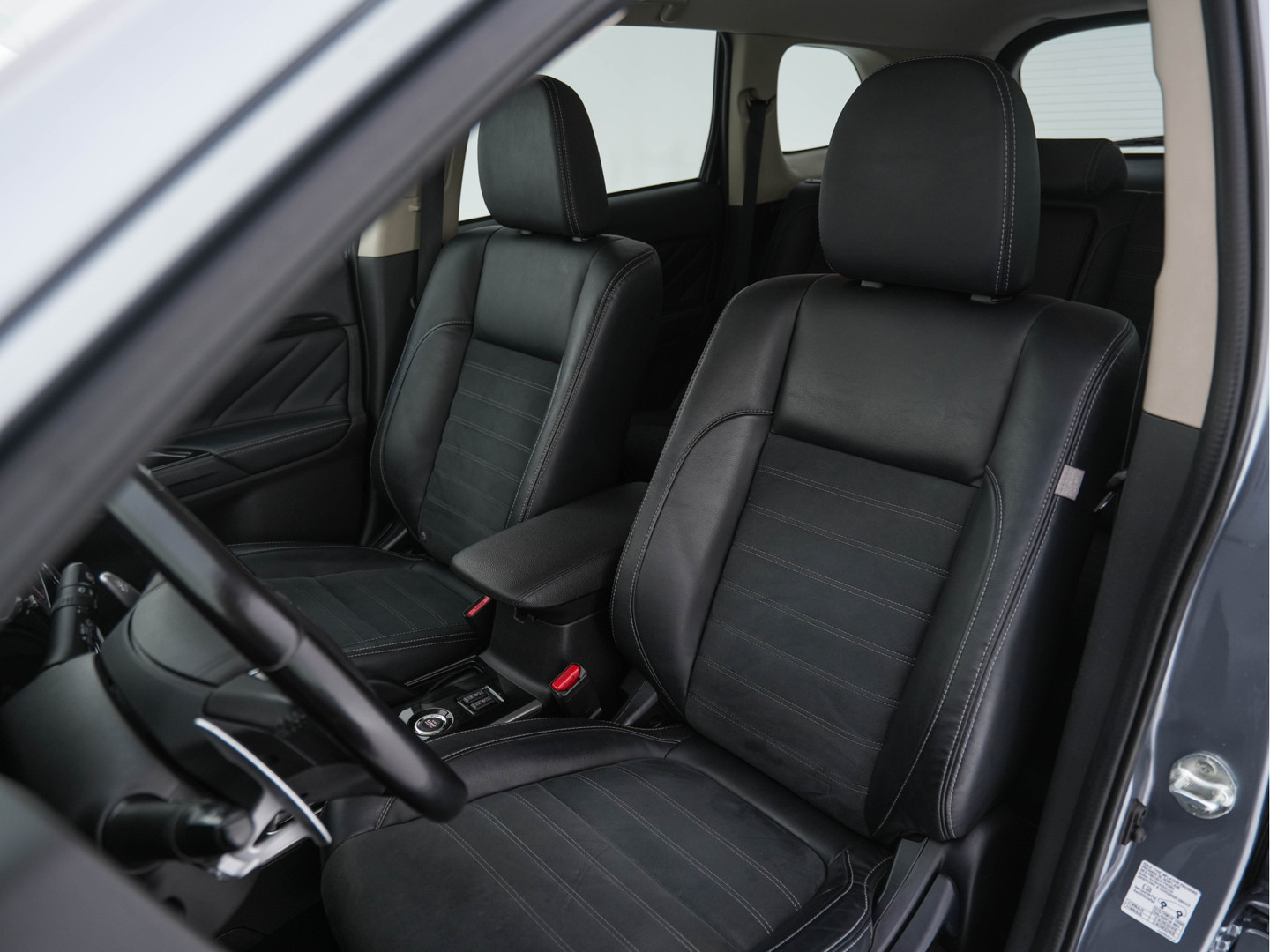 Mitsubishi Mitsubishi