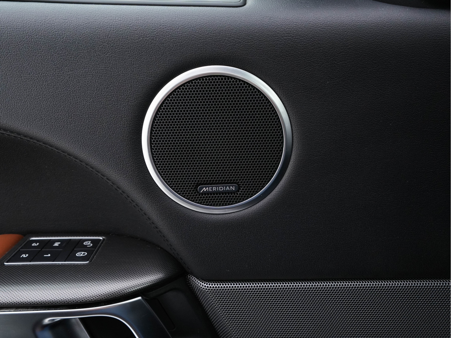 Land Rover Land Rover