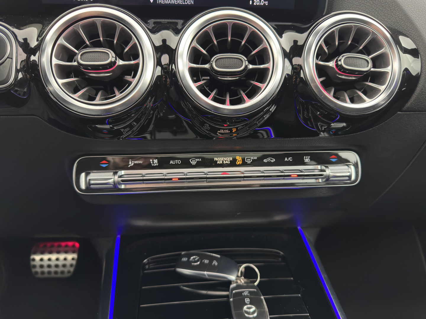 Mercedes-Benz Mercedes-Benz