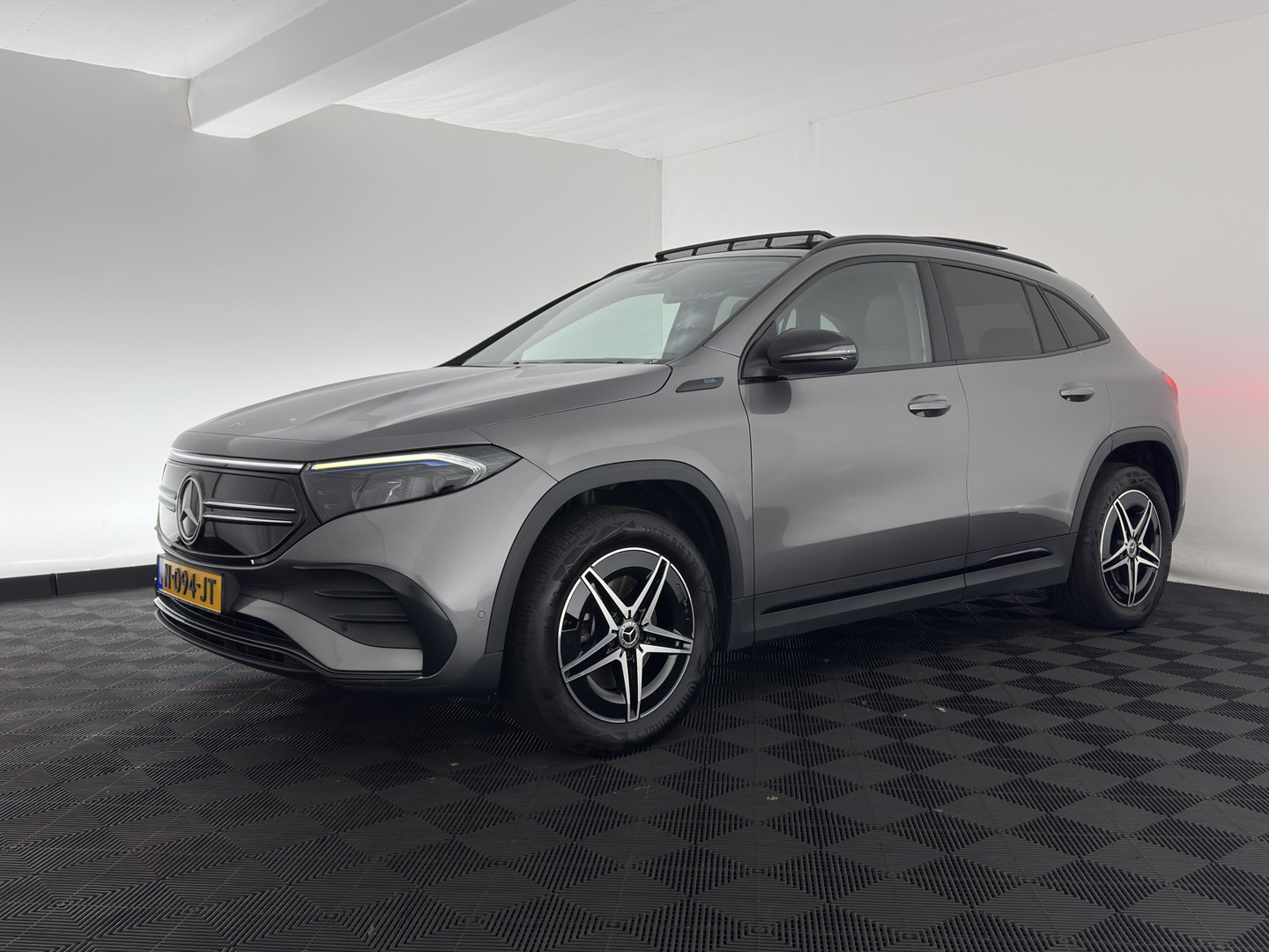 Mercedes-Benz Mercedes-Benz