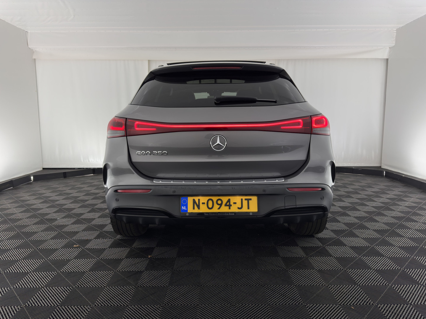 Mercedes-Benz Mercedes-Benz