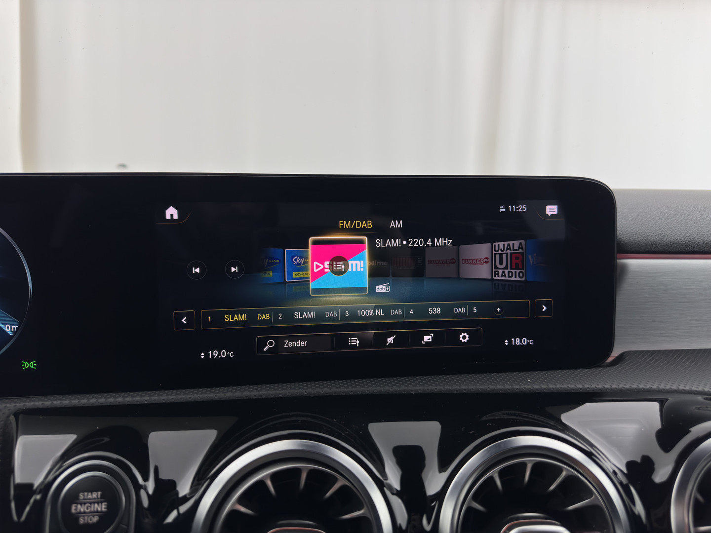 Mercedes-Benz Mercedes-Benz