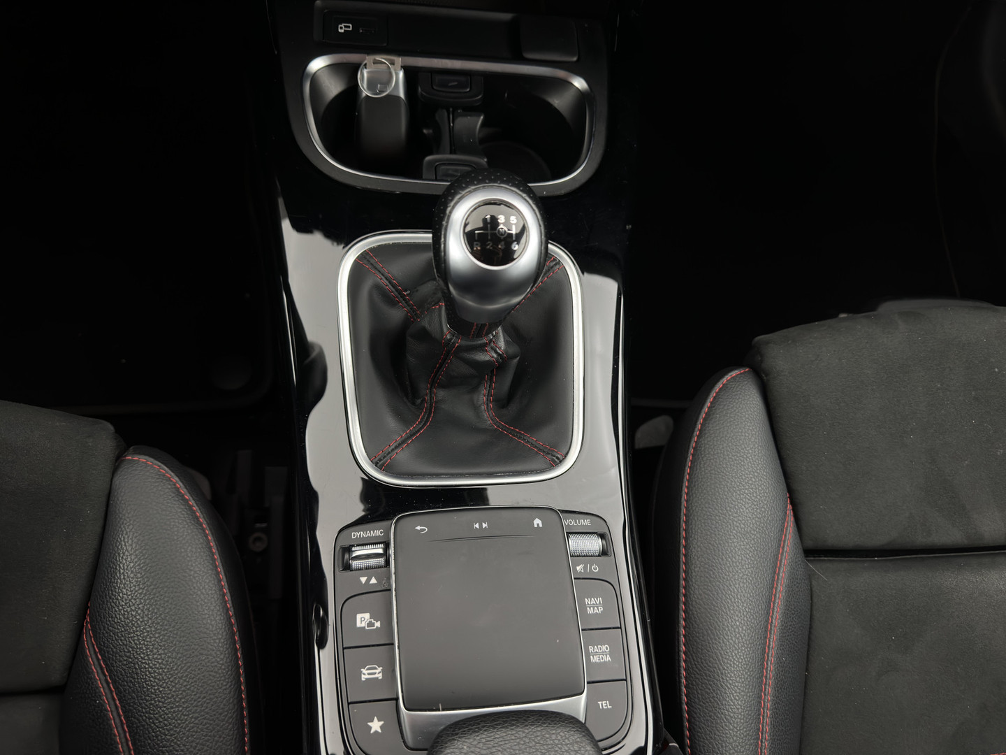 Mercedes-Benz Mercedes-Benz