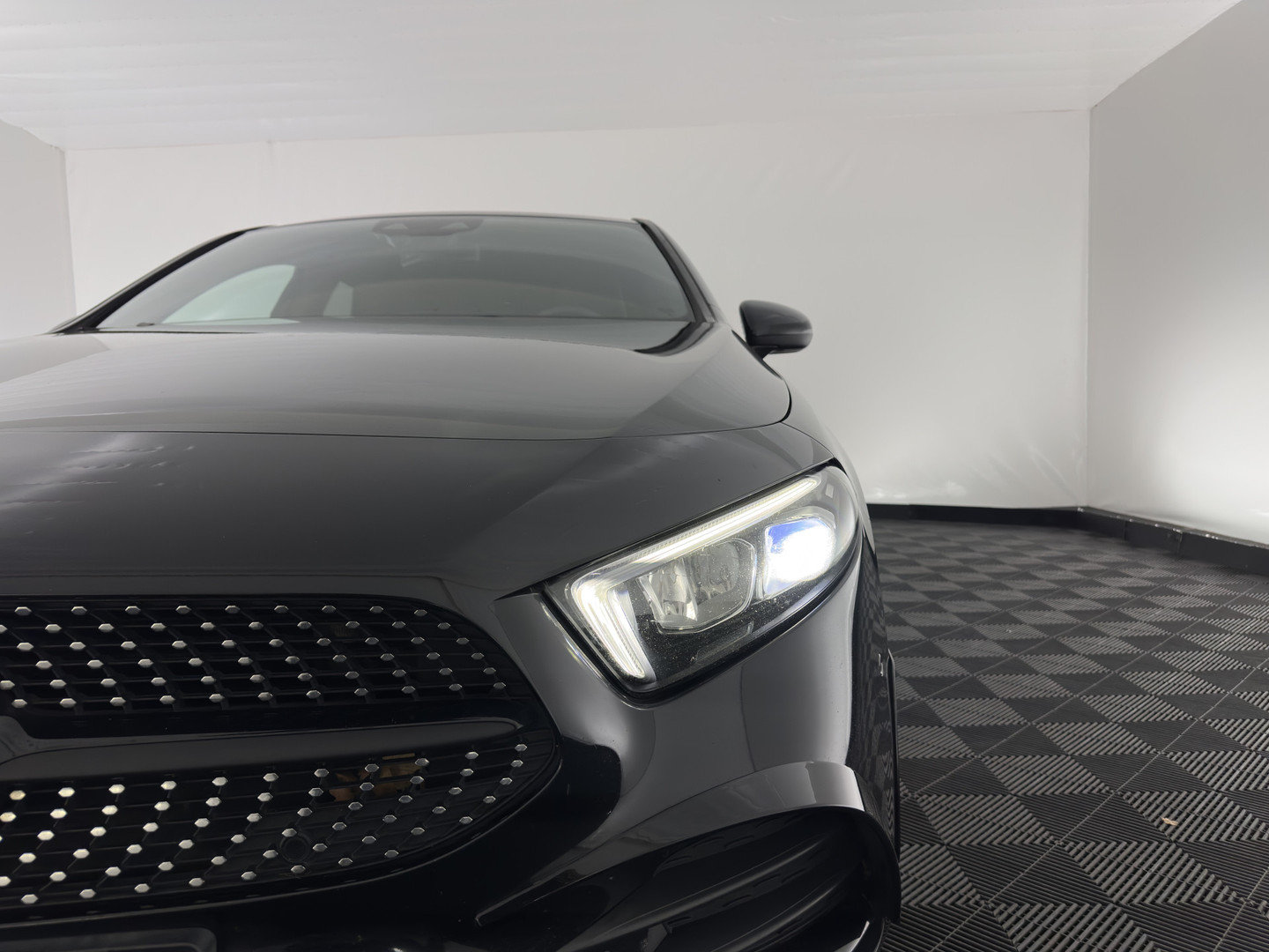 Mercedes-Benz Mercedes-Benz