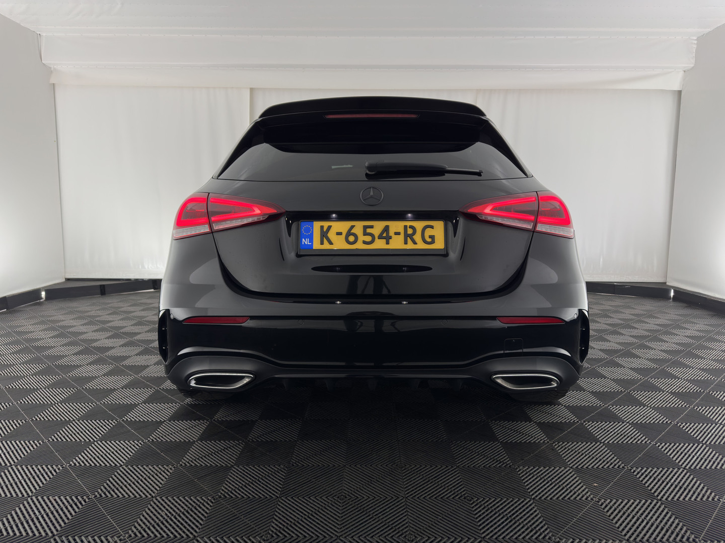 Mercedes-Benz Mercedes-Benz