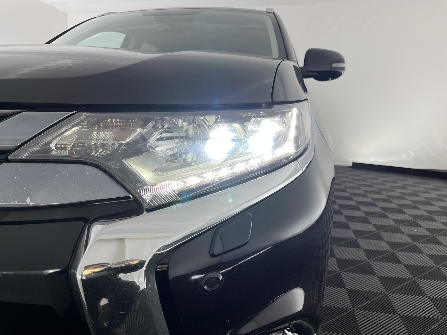 Mitsubishi Mitsubishi