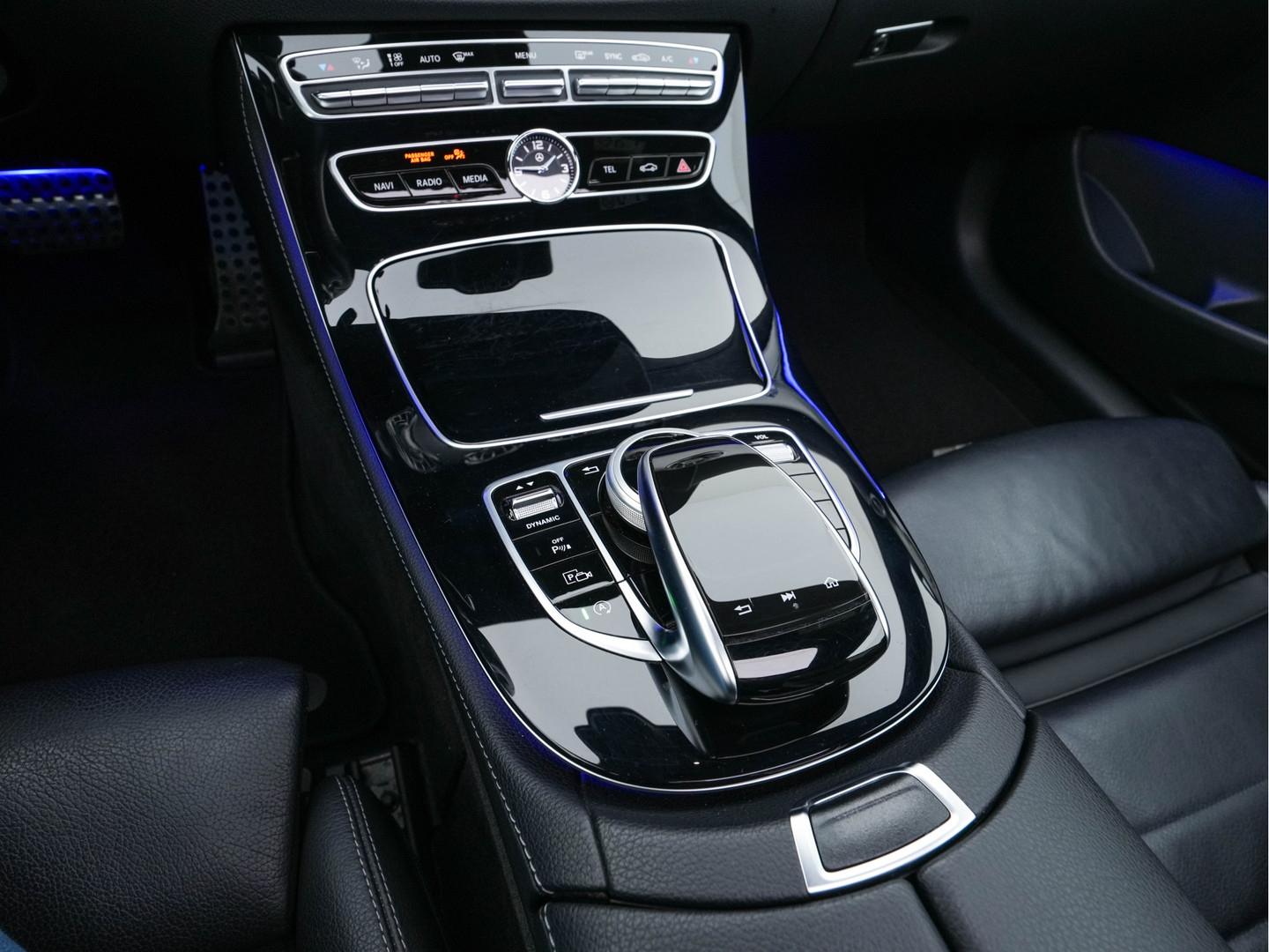 Mercedes-Benz Mercedes-Benz