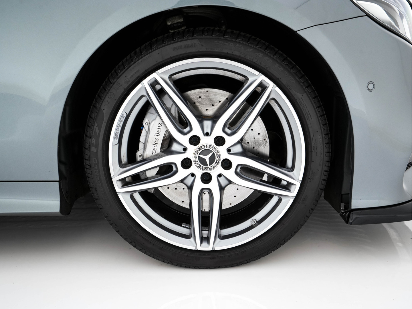 Mercedes-Benz Mercedes-Benz