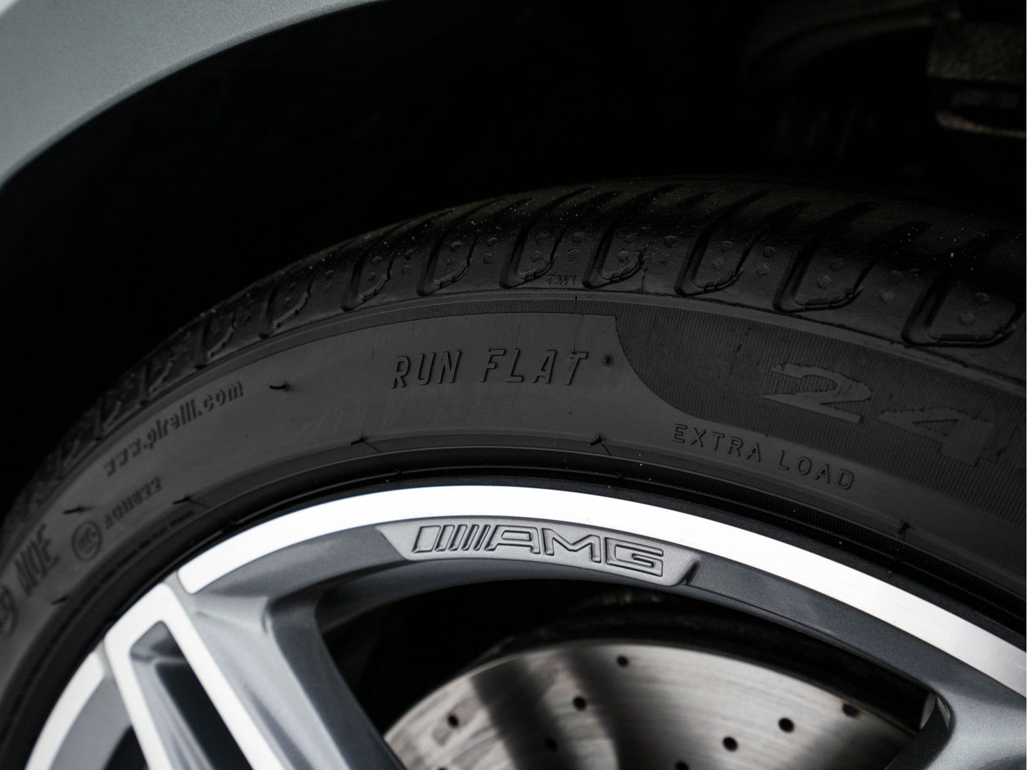 Mercedes-Benz Mercedes-Benz