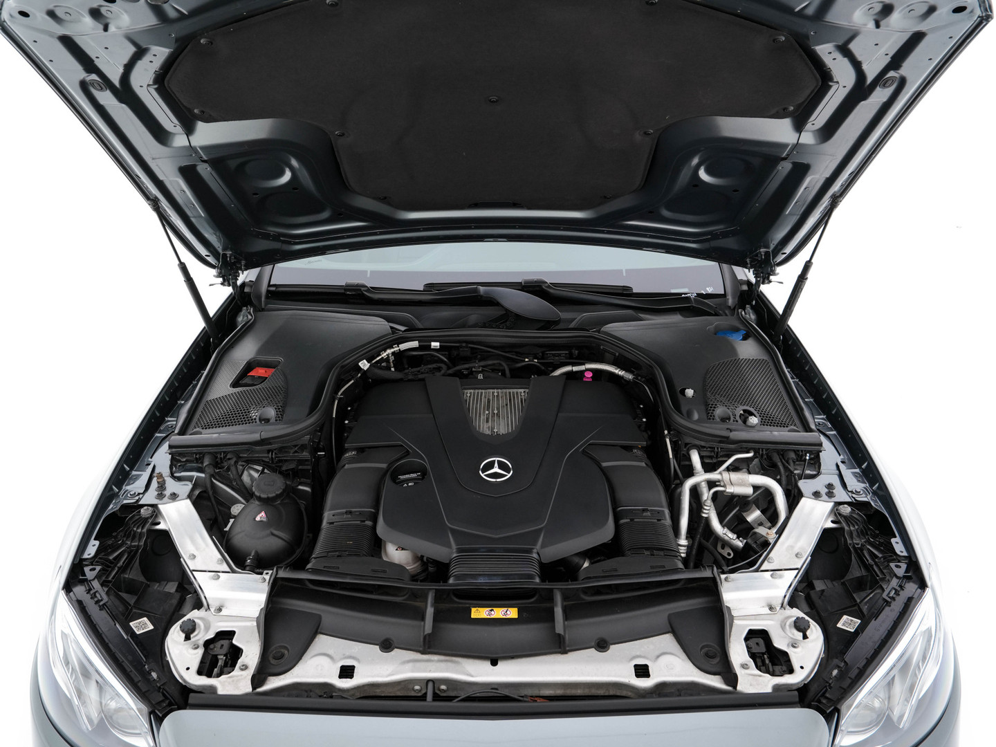 Mercedes-Benz Mercedes-Benz