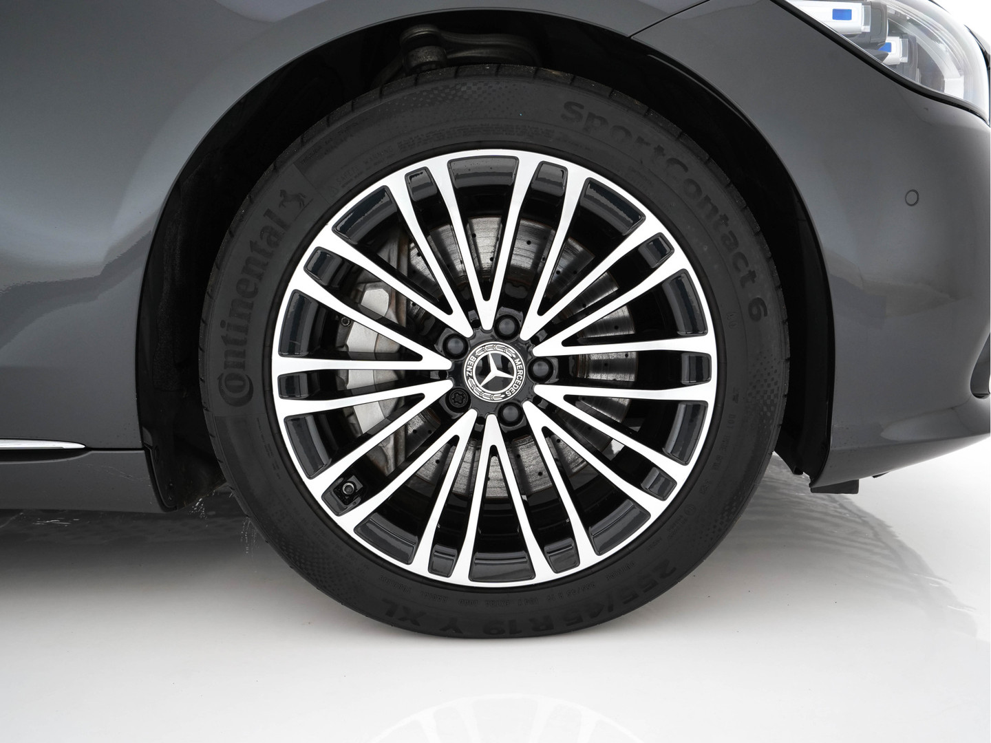 Mercedes-Benz Mercedes-Benz