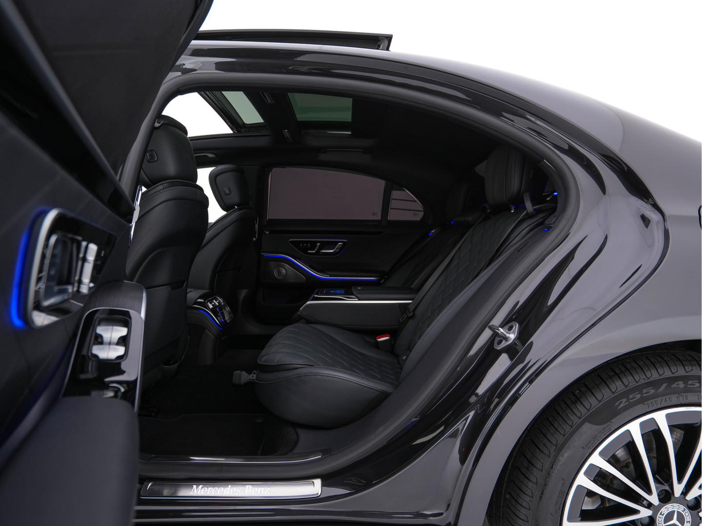 Mercedes-Benz Mercedes-Benz