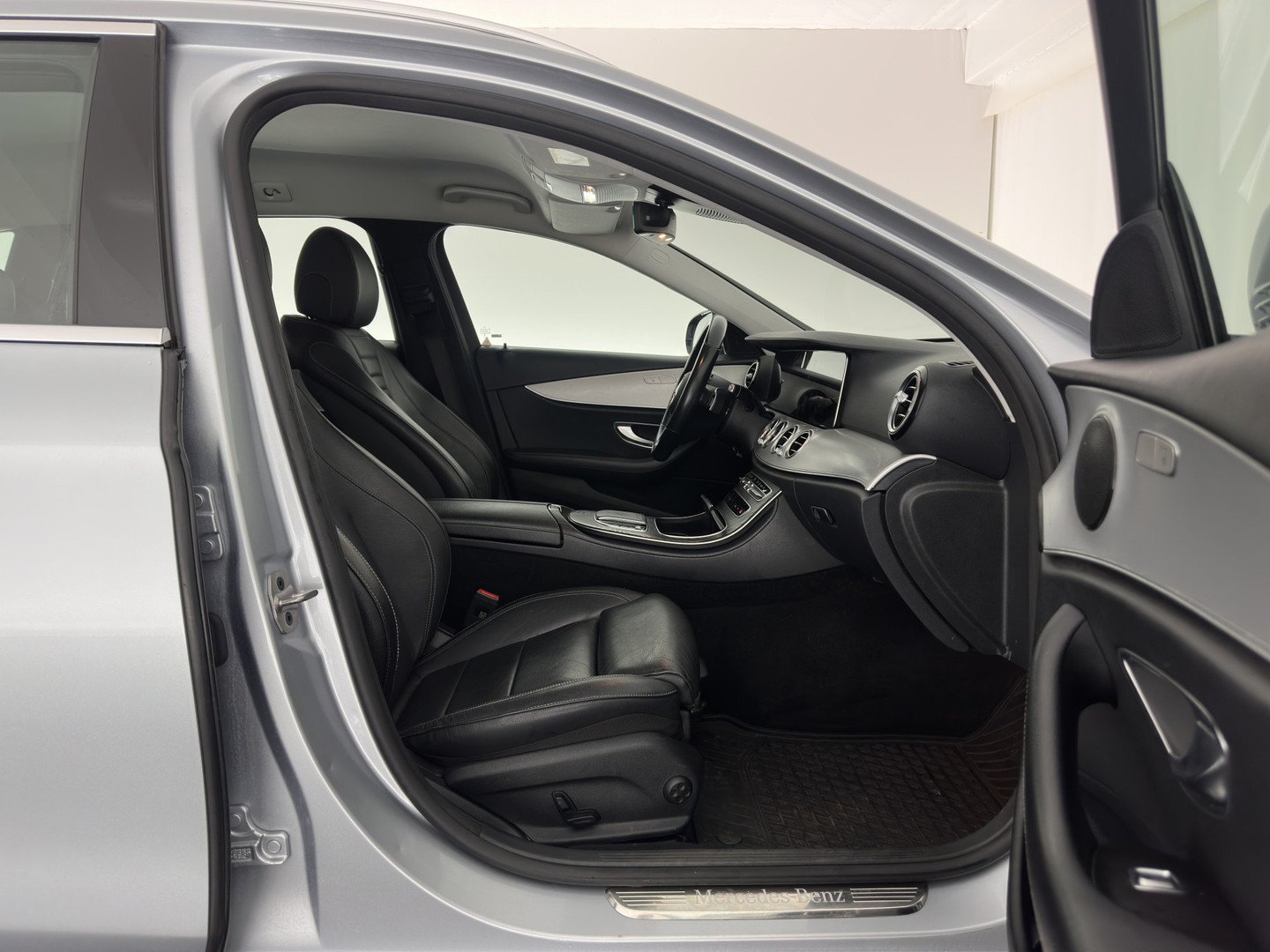 Mercedes-Benz Mercedes-Benz