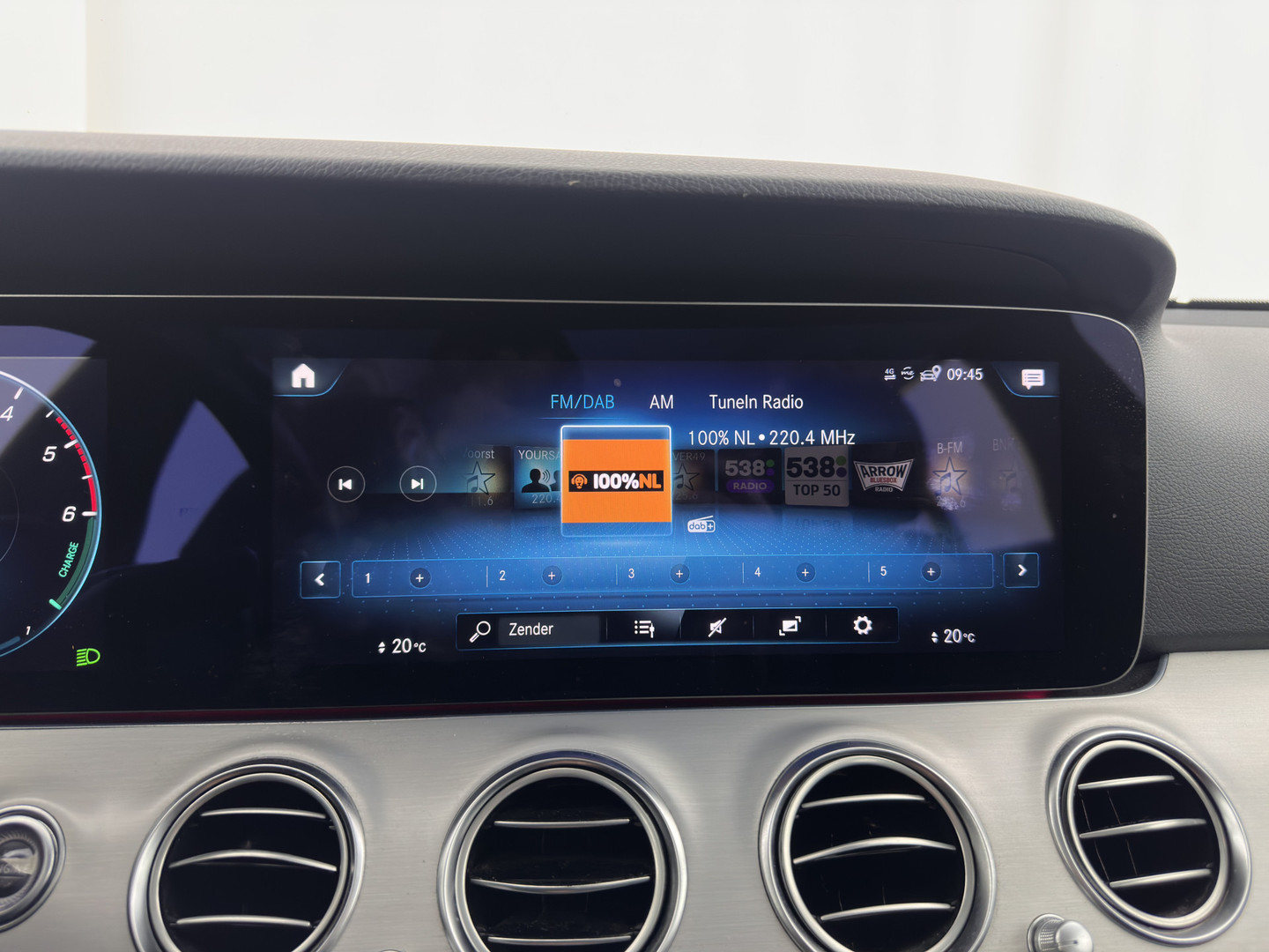 Mercedes-Benz Mercedes-Benz