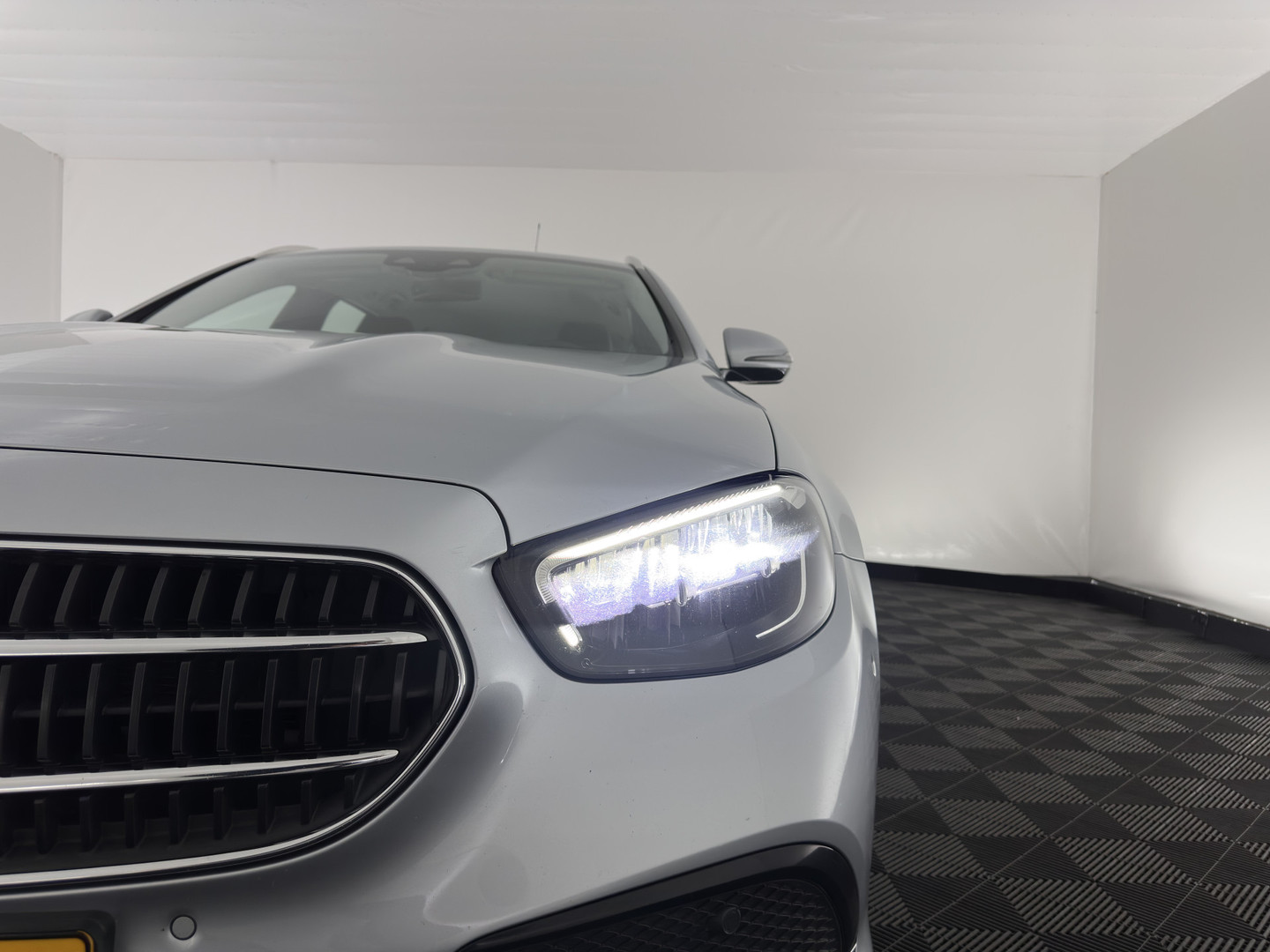 Mercedes-Benz Mercedes-Benz