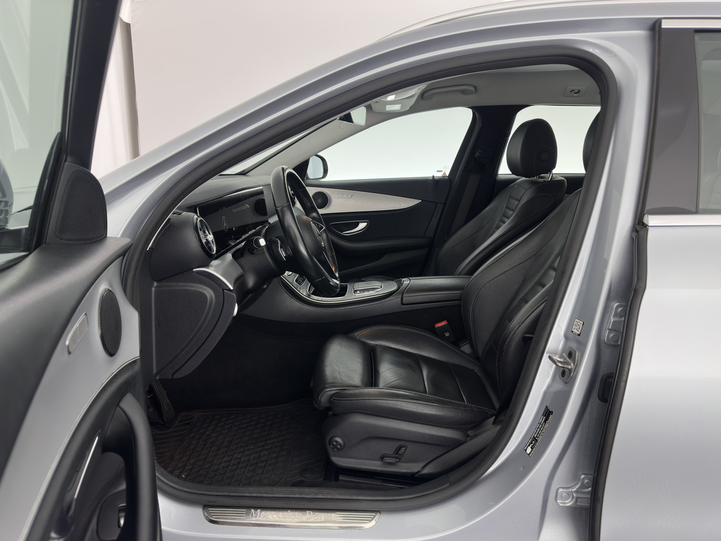 Mercedes-Benz Mercedes-Benz