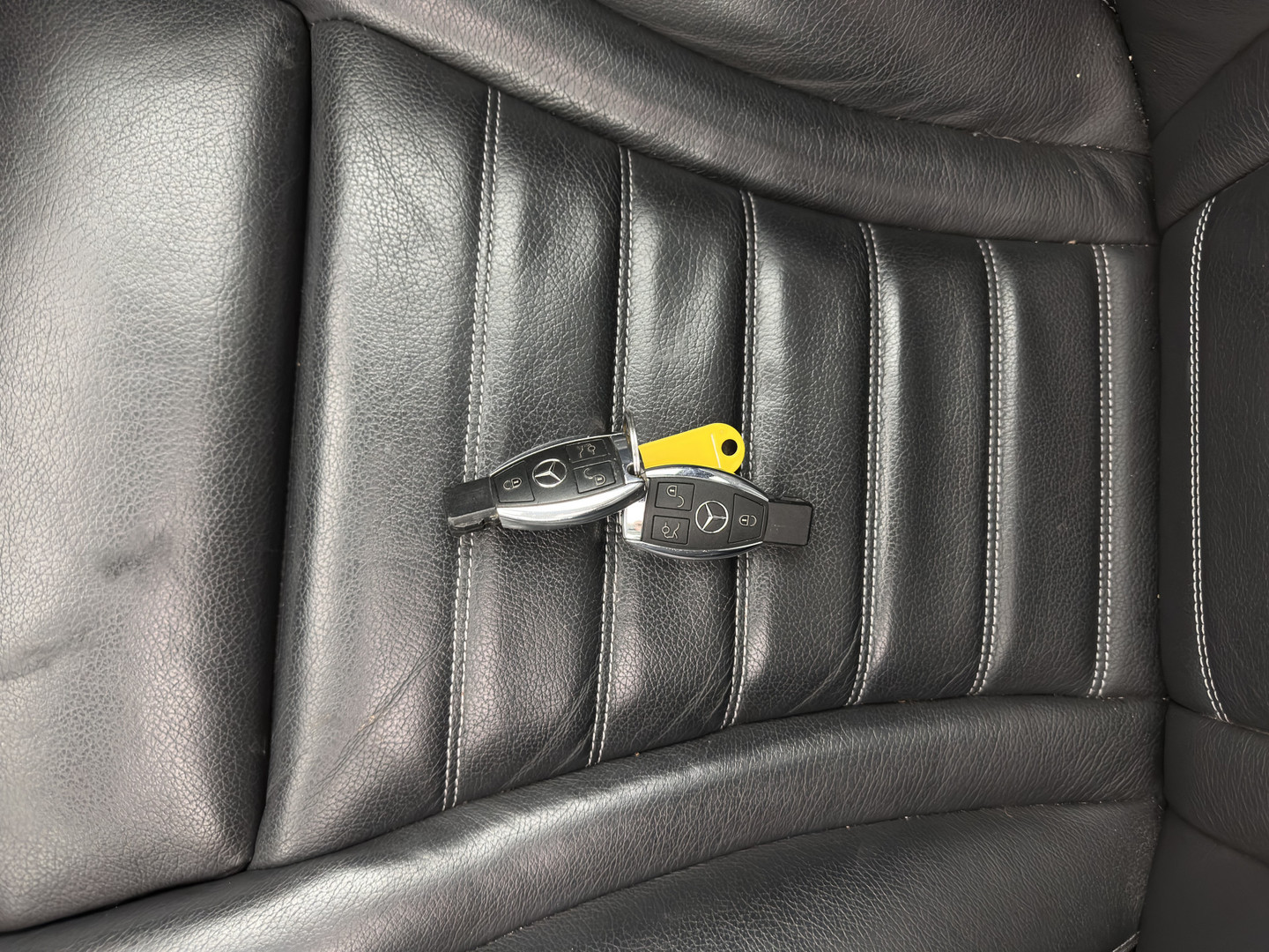 Mercedes-Benz Mercedes-Benz