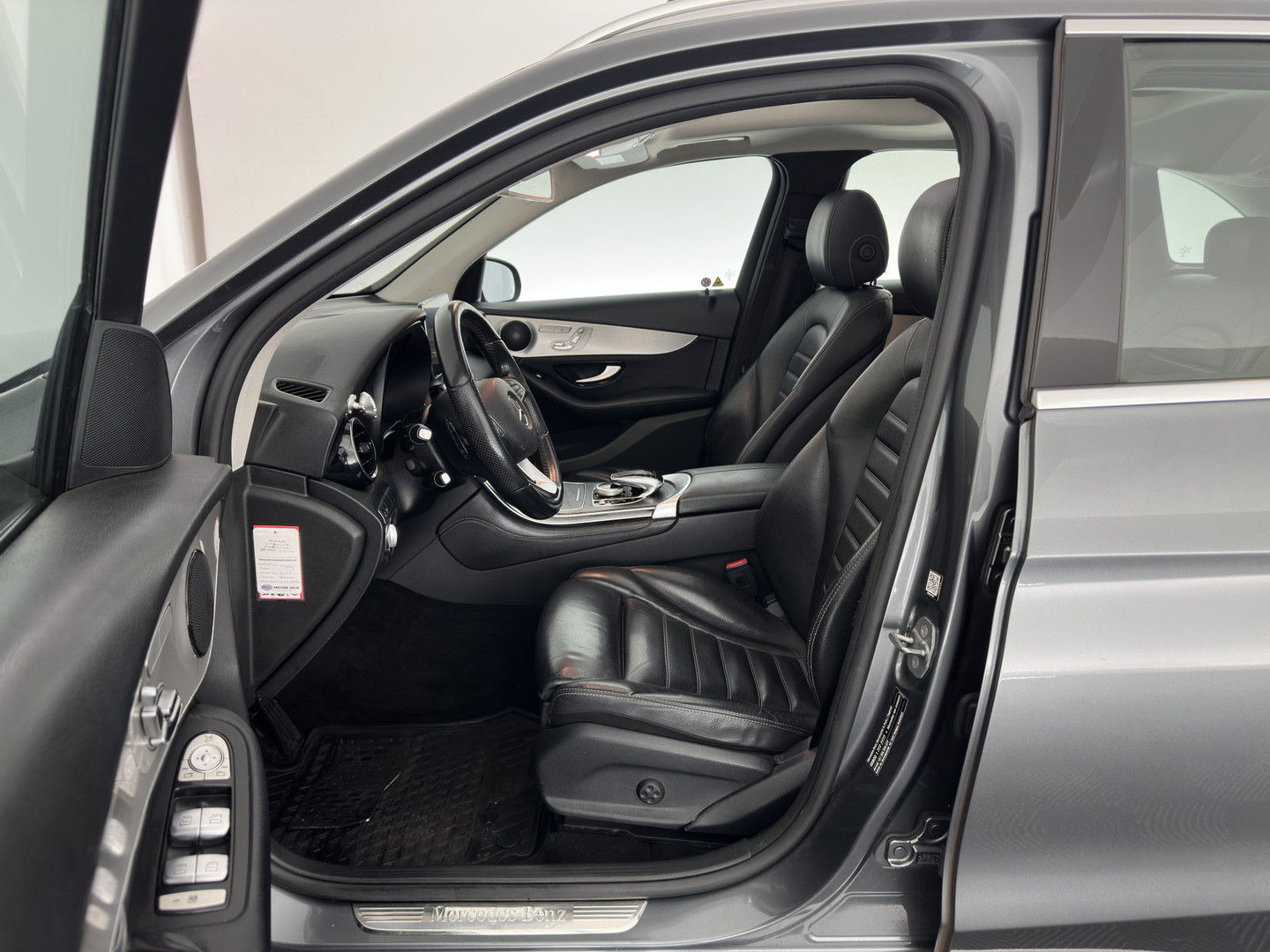 Mercedes-Benz Mercedes-Benz