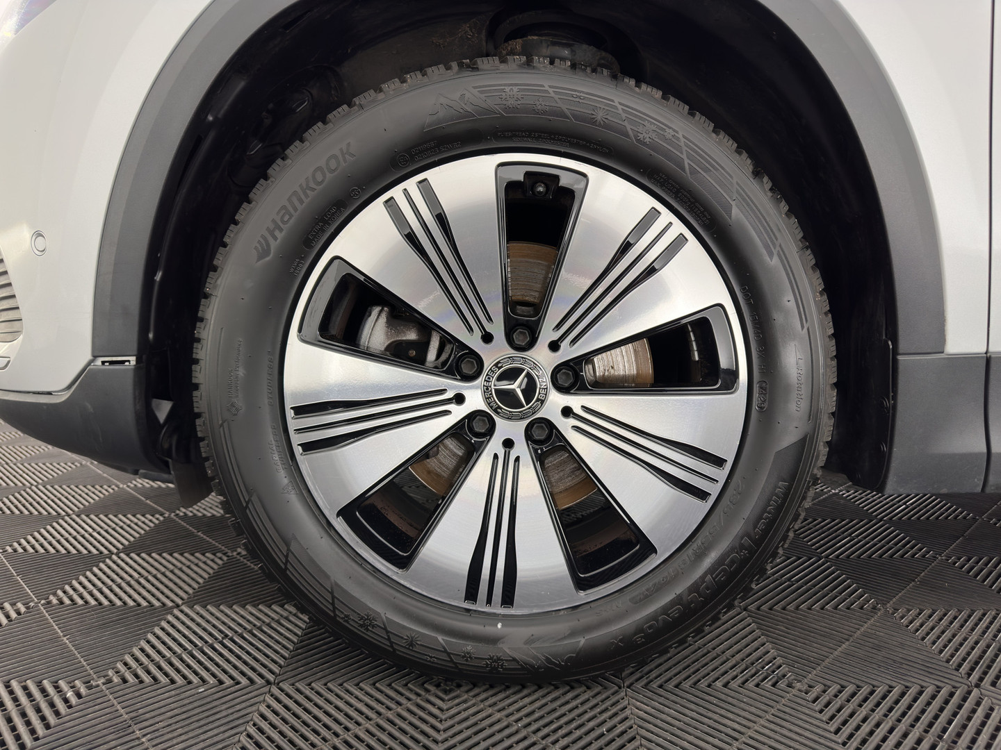 Mercedes-Benz Mercedes-Benz