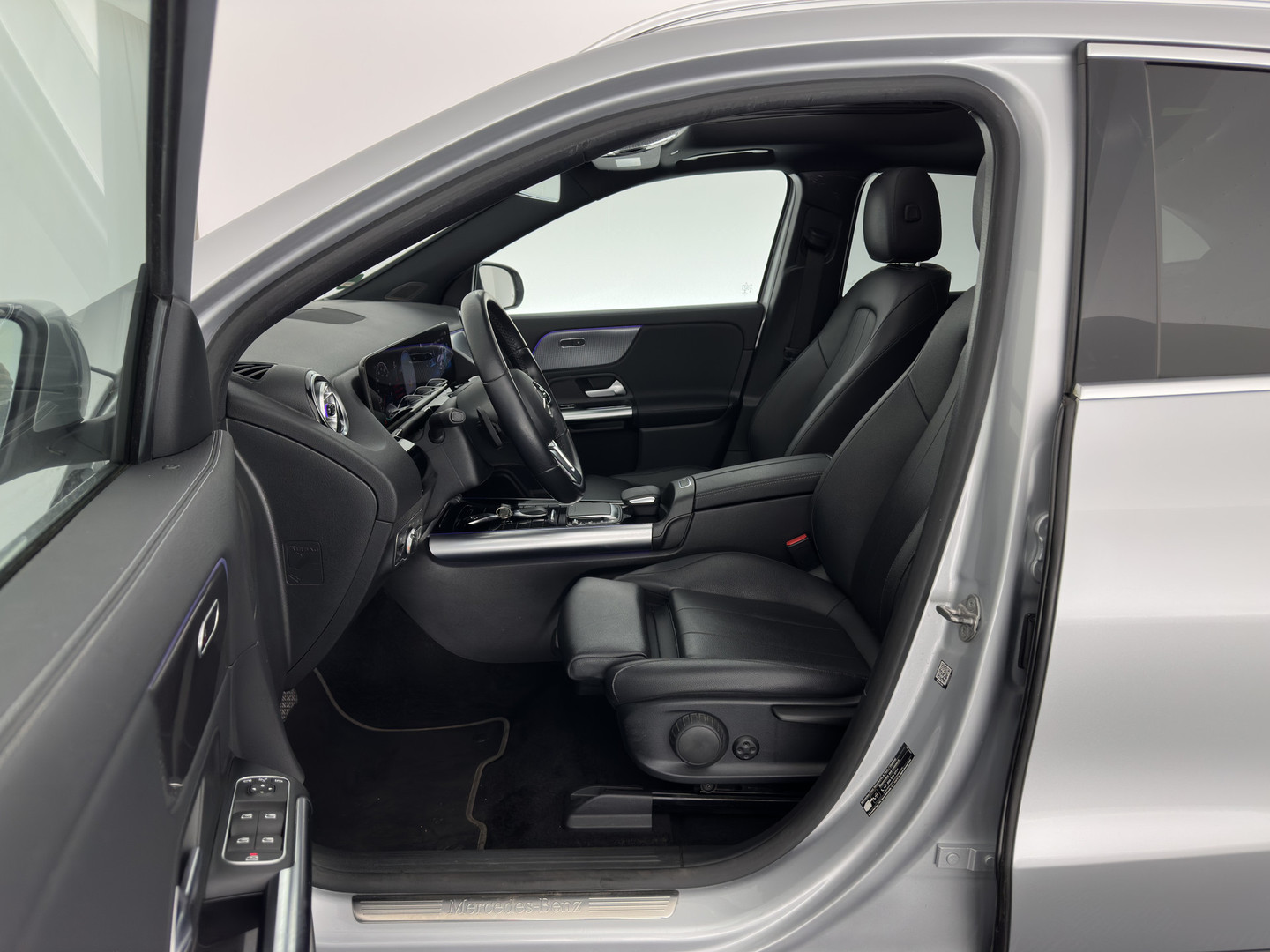 Mercedes-Benz Mercedes-Benz