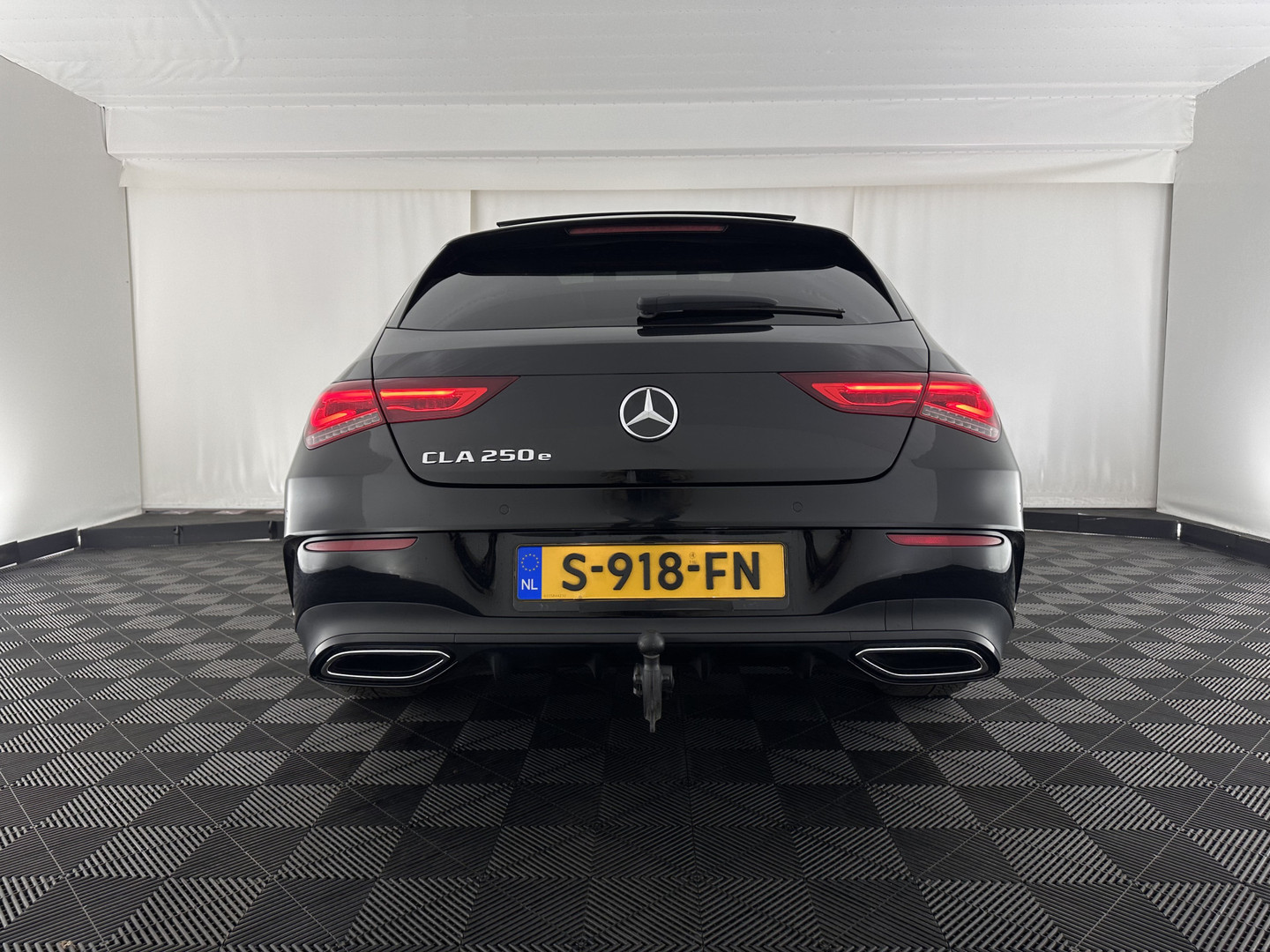 Mercedes-Benz Mercedes-Benz