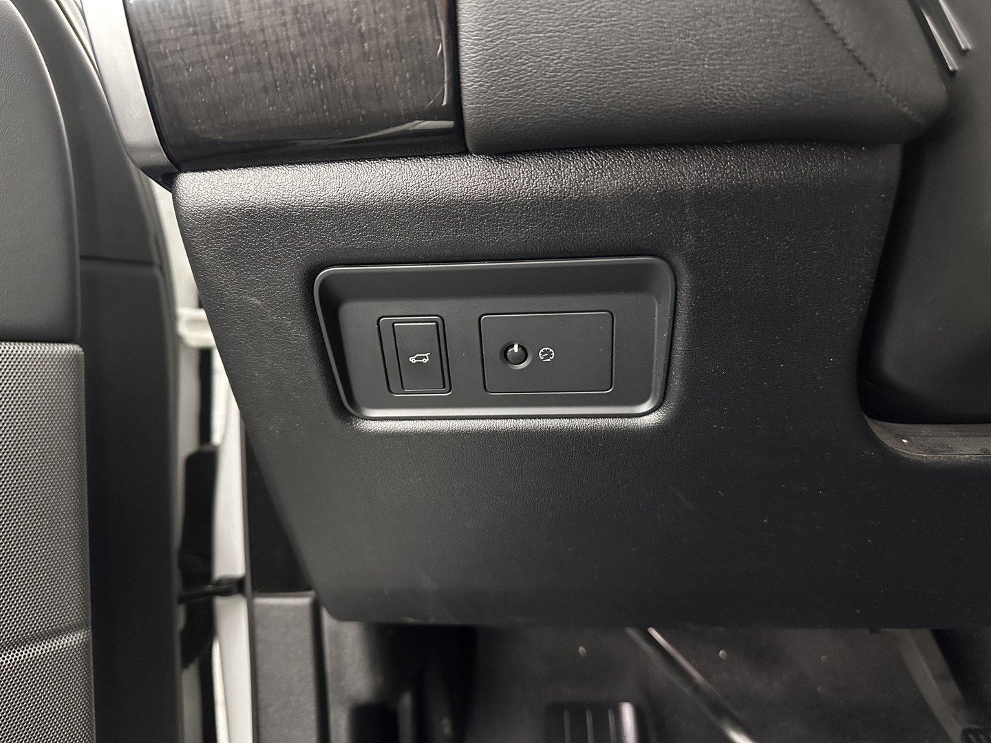 Land Rover Land Rover