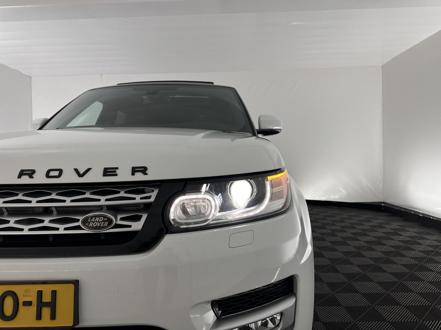 Land Rover Land Rover