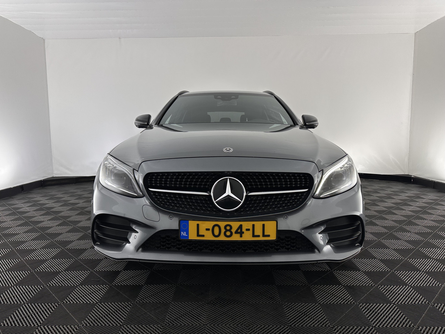 Mercedes-Benz Mercedes-Benz