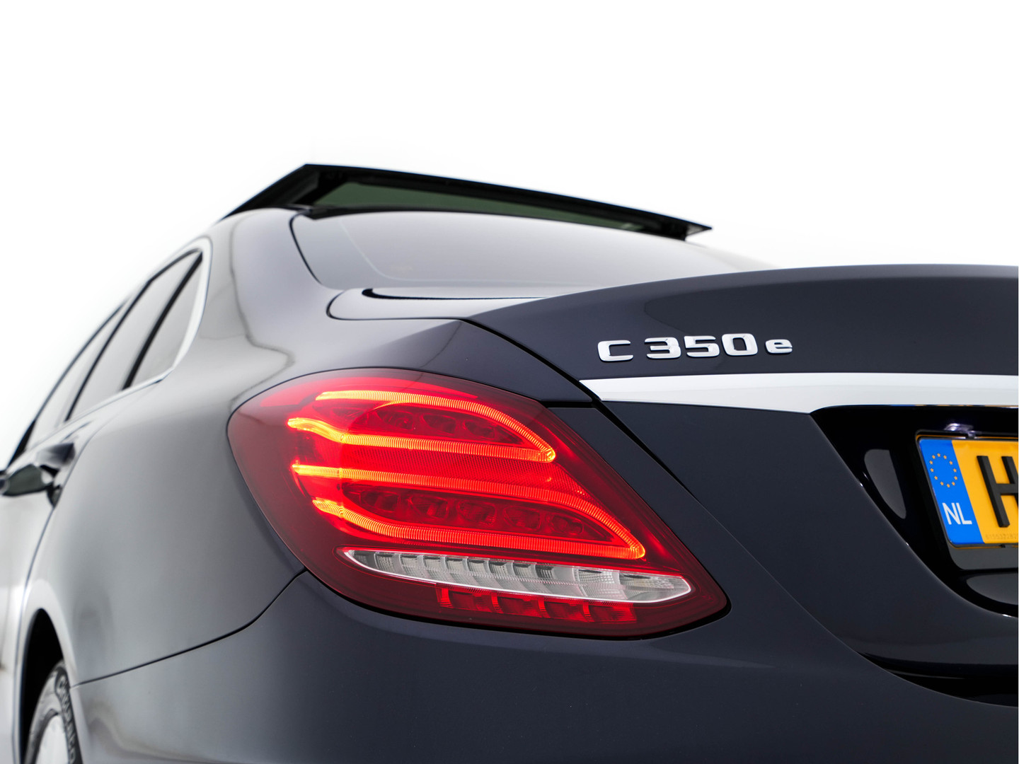 Mercedes-Benz Mercedes-Benz