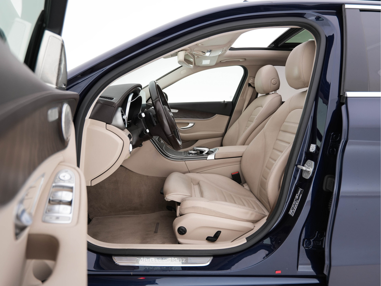 Mercedes-Benz Mercedes-Benz