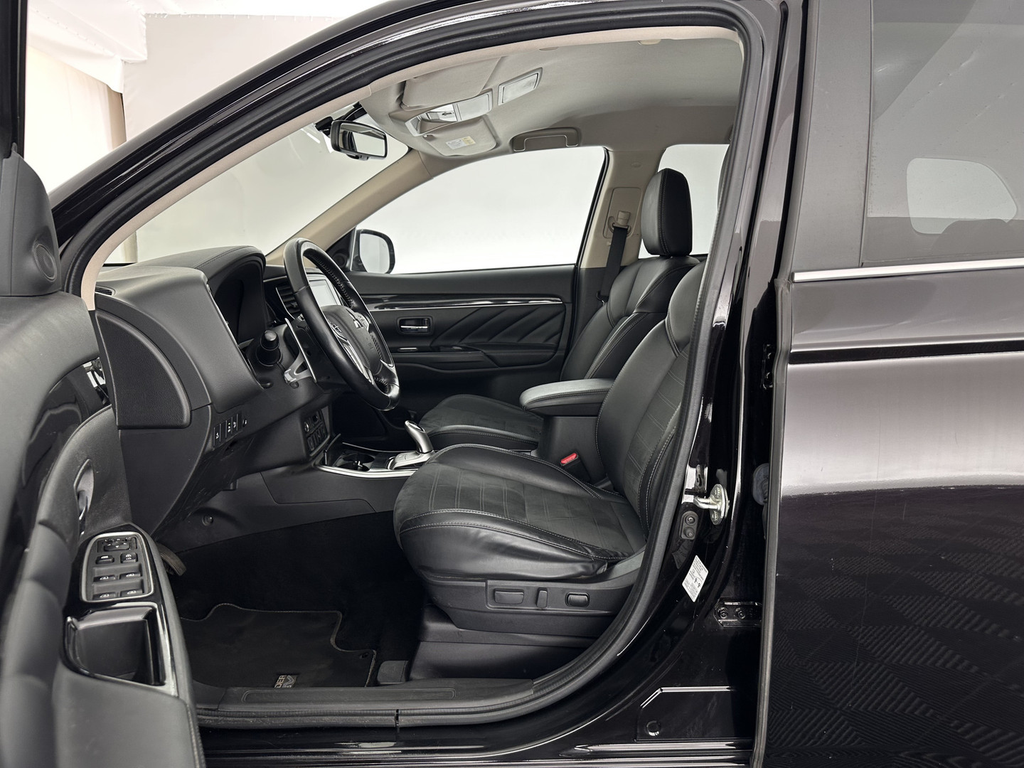 Mitsubishi Mitsubishi