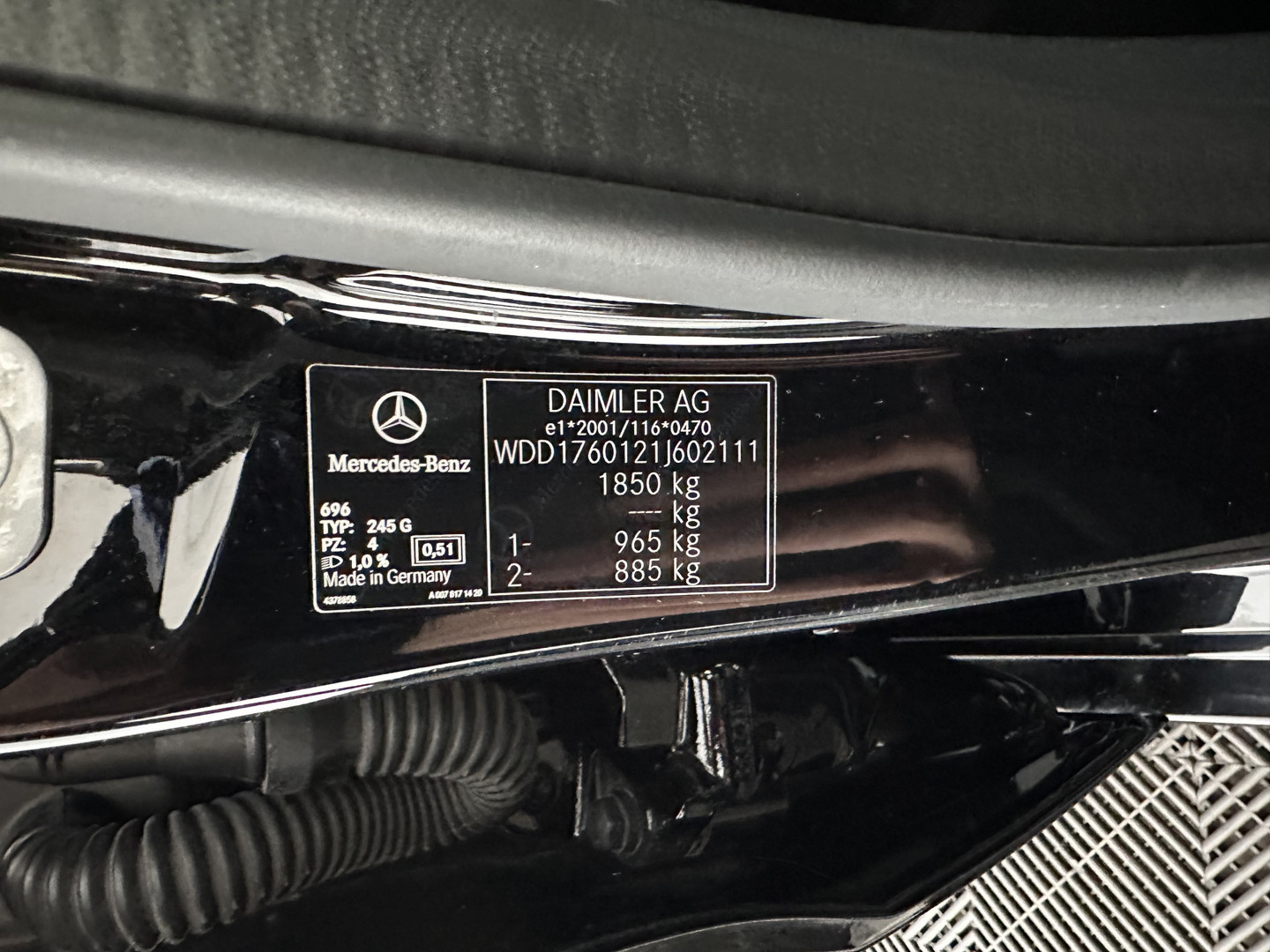 Mercedes-Benz Mercedes-Benz