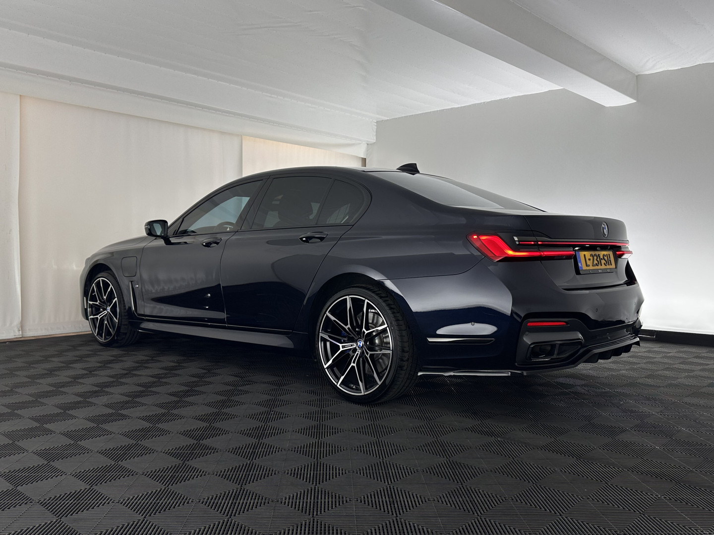 BMW BMW