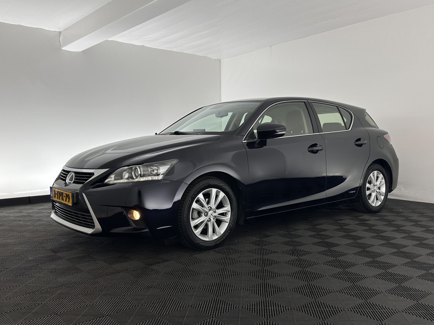 Lexus