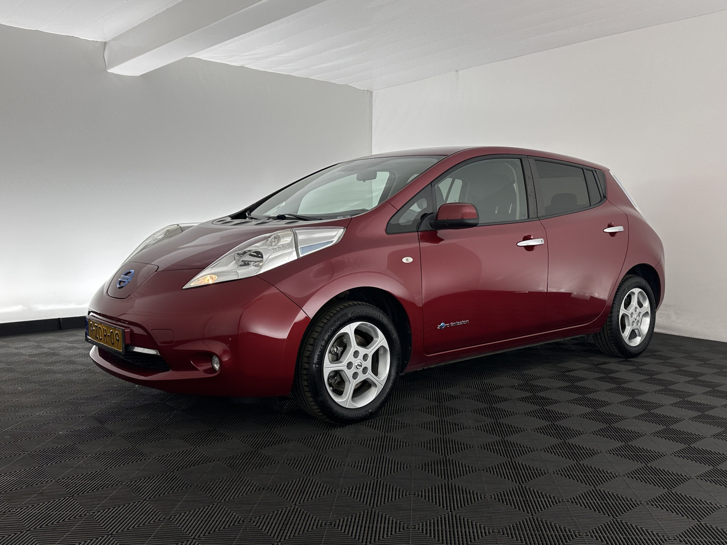 Nissan Nissan