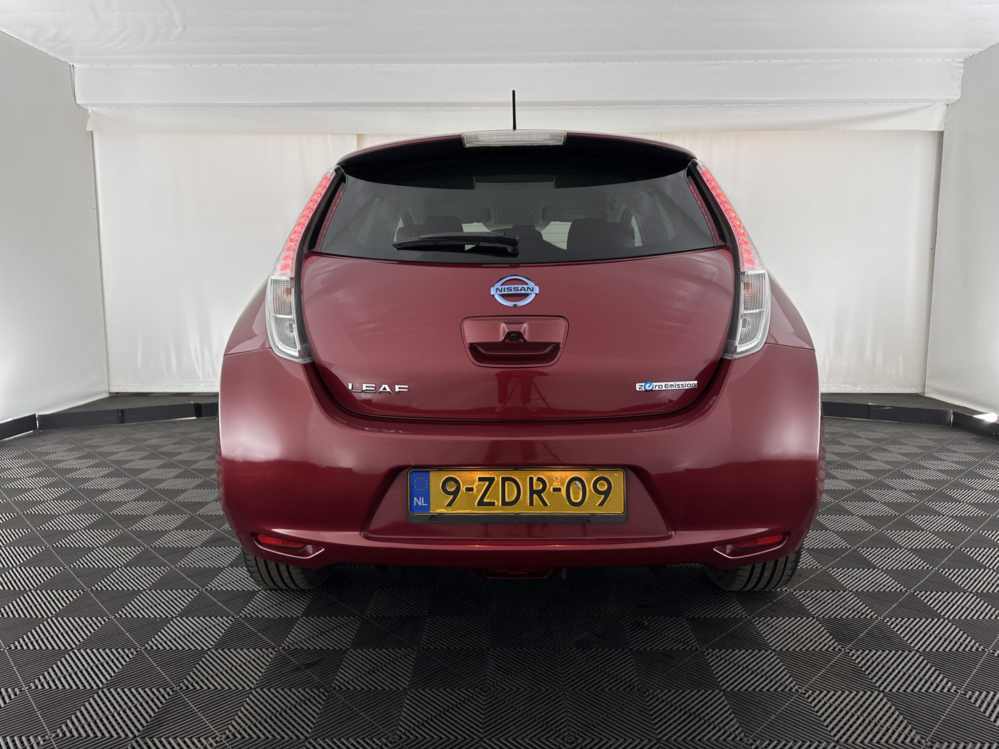 Nissan Nissan